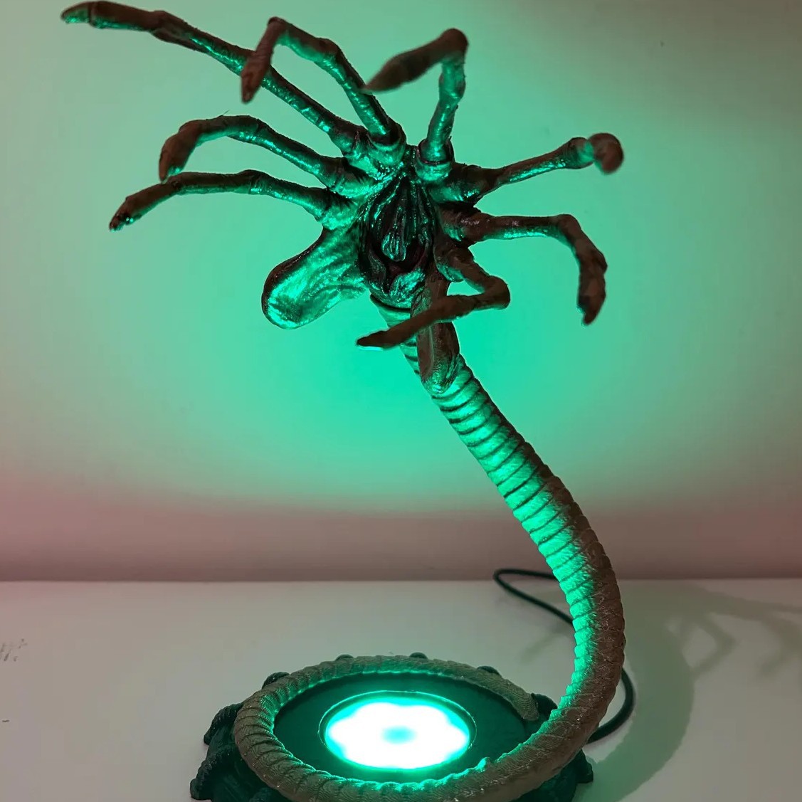 Alien Facehugger Lamp Nightlig - Lighting Decor Ideas ulasan dan harga