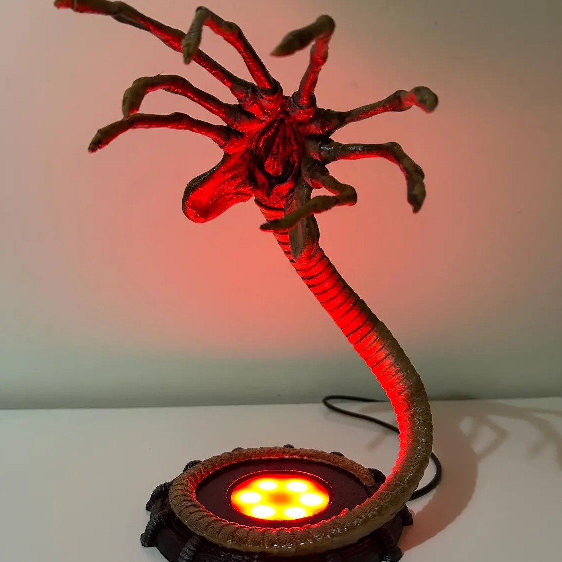 Alien Facehugger Lamp Nightlig - Lighting Decor Ideas ulasan dan harga